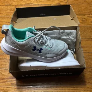 Size 6 Girls Under Armour Gray and Purple Sneakers