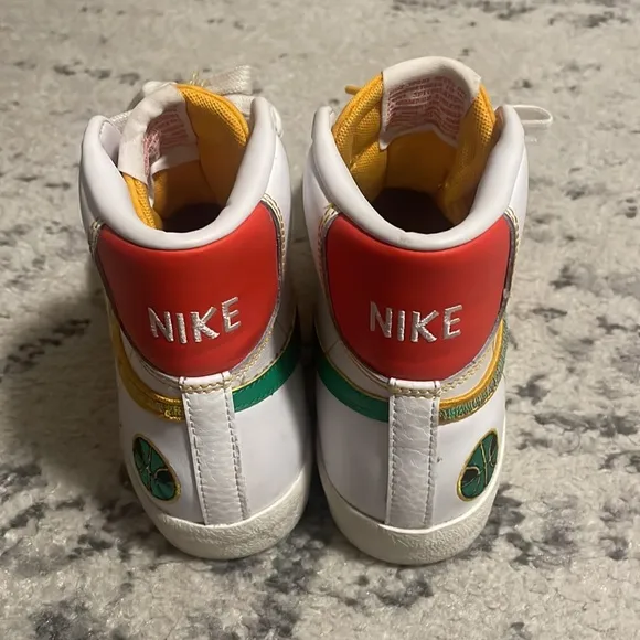 Size 6Y- Nike Blazer '77 Vintage Mid Roswell Rayguns