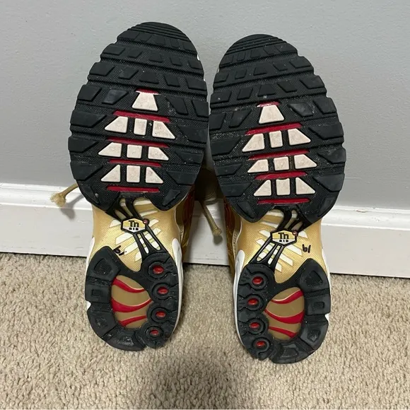 Size 8 - Nike Air Max Plus QS Metallic Gold