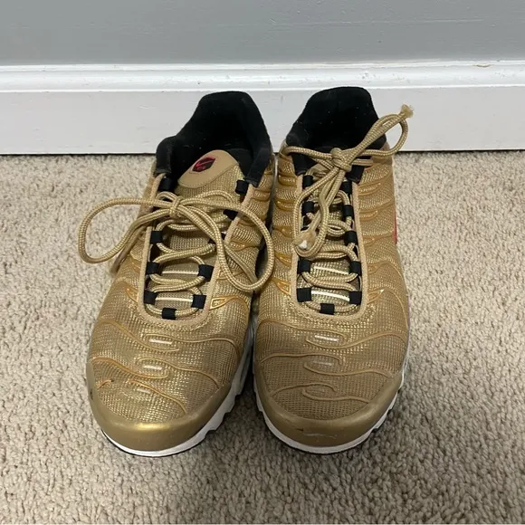 Size 8 - Nike Air Max Plus QS Metallic Gold