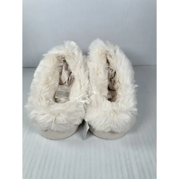 Size 8 Women’s AE Fall Peanuts Snoopy Slippers American Eagle Ivory NEW