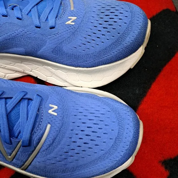 Size 9.5 New Balance Fresh Foam X More v4 Women Sneakers Running Shoes Blue