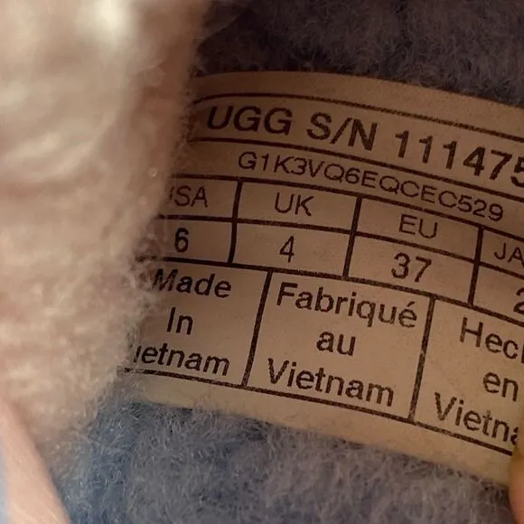 Size 6 - Women’s UGG Slippers multicolor