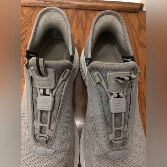 Skechers Men’s Gray Slip-On Sneakers Sz 11