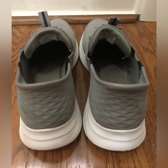 Skechers Men’s Gray Slip-On Sneakers Sz 11