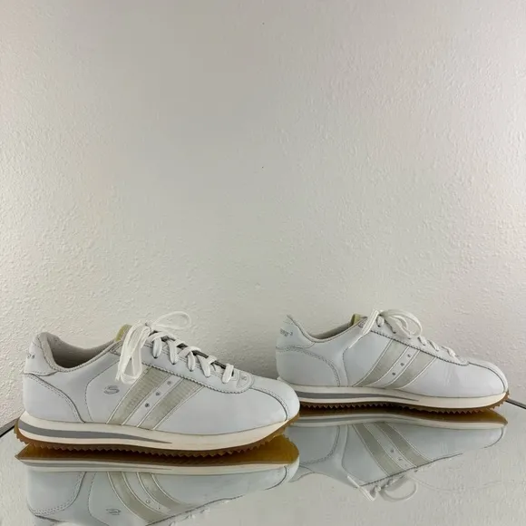 SKECHERS Vintage Y2K 2000s White Leather Rhinestone Stripe Casual Track Sneakers
