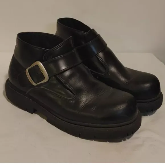 Sketchers Men’s Black Leather Ankle Boots Silver Buckle Adjustable Strap Size 13