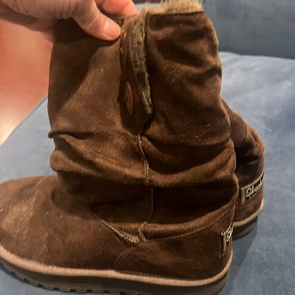 Sketchers suede boots