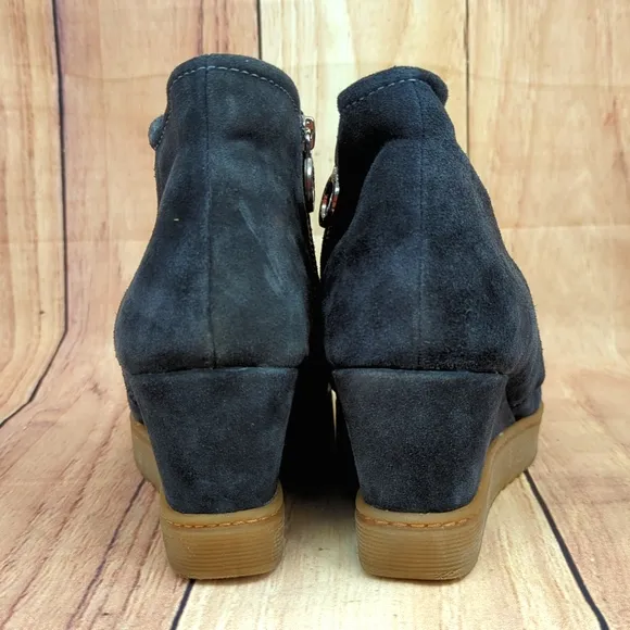 Sofft Siri Wedge Suede Booties Ankle Boots Dark Blue Sz 10