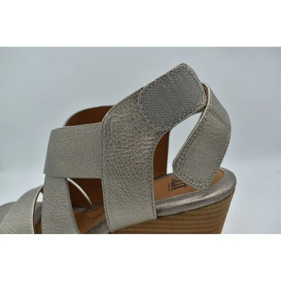 Sofft Womens Size 9 Uxley Grey Gold Metallic Leather Wedge Sandals Shoes