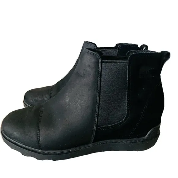 Sorel Evie II Chelsea Ankle Boots Black Suede Leather Women’s Size 10