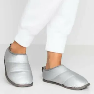 Sorel Hadley Pure Silver Puffy Winter Warm Slip On Slippers Shoes Flats 6 NIB