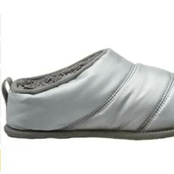 Sorel Hadley Pure Silver Puffy Winter Warm Slip On Slippers Shoes Flats 6 NIB
