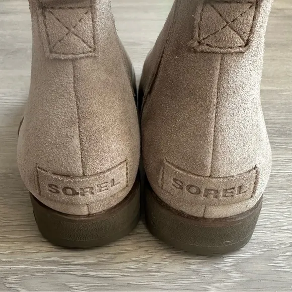 Sorel Harlow Suede Chelsea Ankle Booties Taupe Color Boots