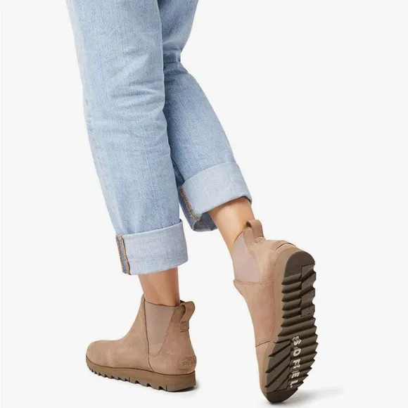 Sorel Harlow Suede Chelsea Ankle Booties Taupe Color Boots