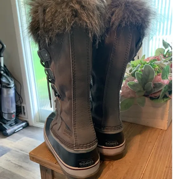 Sorel Joan of Arctic Waterproof Lined Winter Womens Boots