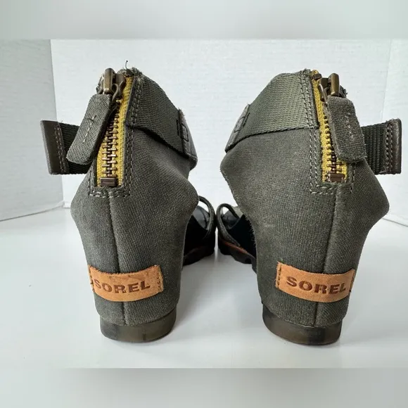 Sorel Joanie Green Black Leather Ankle Strap Wedge Lug Zip Sandals Shoes 8.5