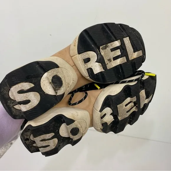 Sorel Kinetic Impact black &amp; Pink athletic sneakers shoes