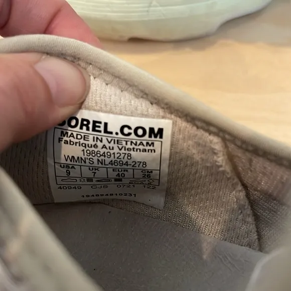 Sorel Kinetic Impact Sneakers Size 9