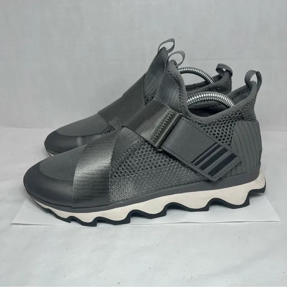 Sorel Kinetic Sneak OG Sneakers Sport Comfort Slip On Gray Women 9