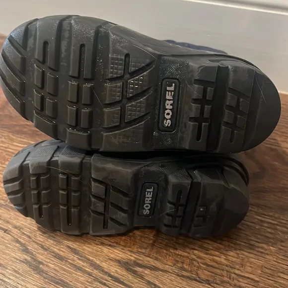 Sorel Snow Boots Youth size 11