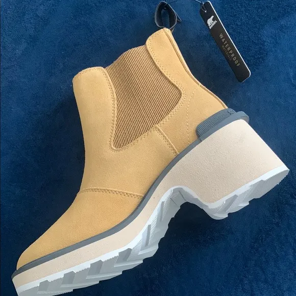 Sorel Tan Ankle Boots