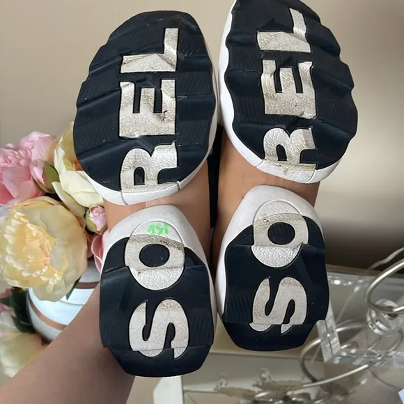 Sorel White and Black Slip-On Colorblock Leather-Trim Sneakers