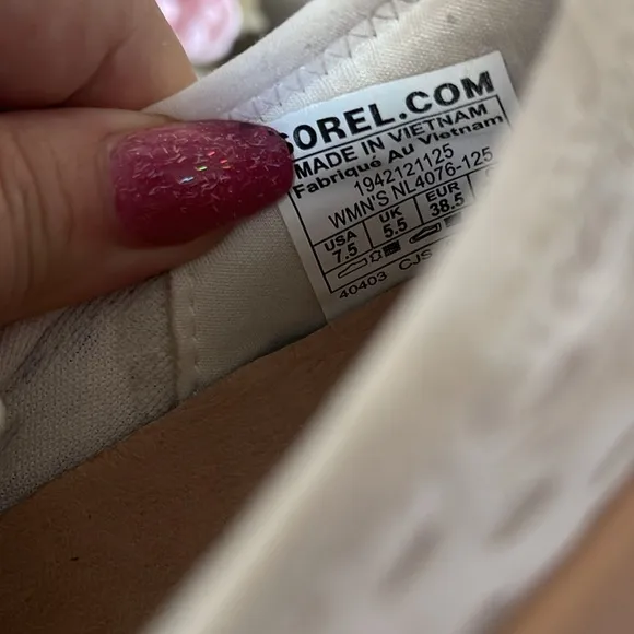 Sorel White and Black Slip-On Colorblock Leather-Trim Sneakers