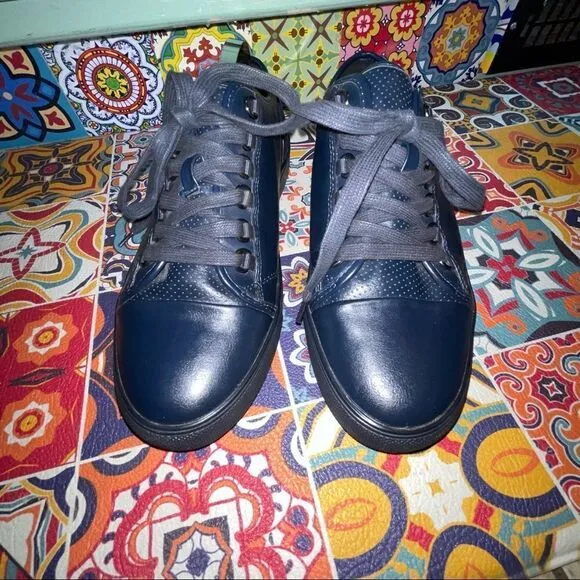 Steve madden casual low top Blue leather laceup  sneakers size 9 men 10.5 women