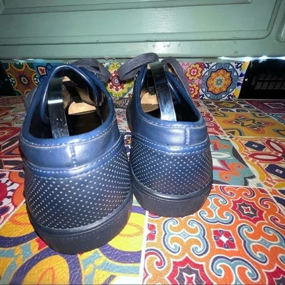 Steve madden casual low top Blue leather laceup  sneakers size 9 men 10.5 women