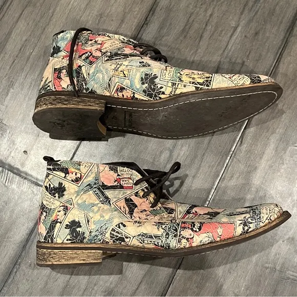Steve Madden Comic Strip Print Boots - Size EU 42 (US Size 9)