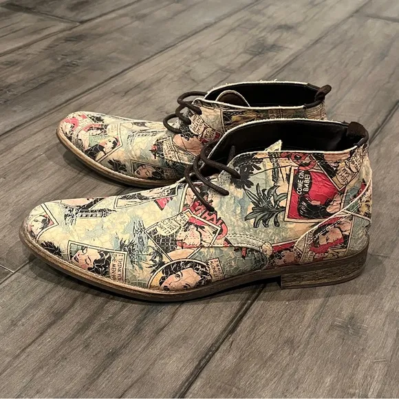 Steve Madden Comic Strip Print Boots - Size EU 42 (US Size 9)