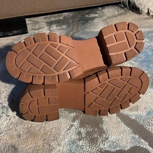 Steve Madden Hayle Boots. NWOT