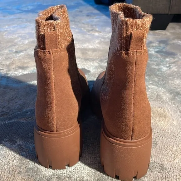 Steve Madden Hayle Boots. NWOT