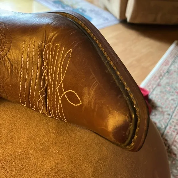 Steve Madden women’s leather jeweled cowgirl boots.  Size 8M. Preowned.