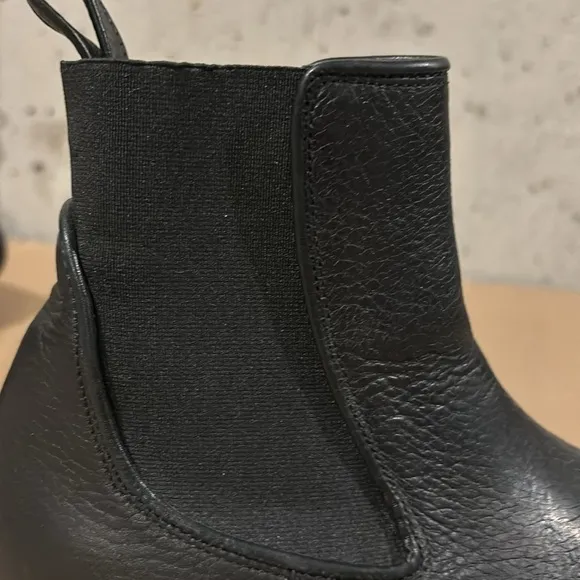 Stine Goya Black With Gold Toe Small Platform Ankle Boots - Size 37 Euro