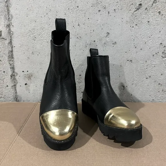 Stine Goya Black With Gold Toe Small Platform Ankle Boots - Size 37 Euro
