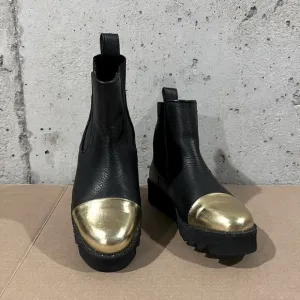 Stine Goya Black With Gold Toe Small Platform Ankle Boots - Size 37 Euro