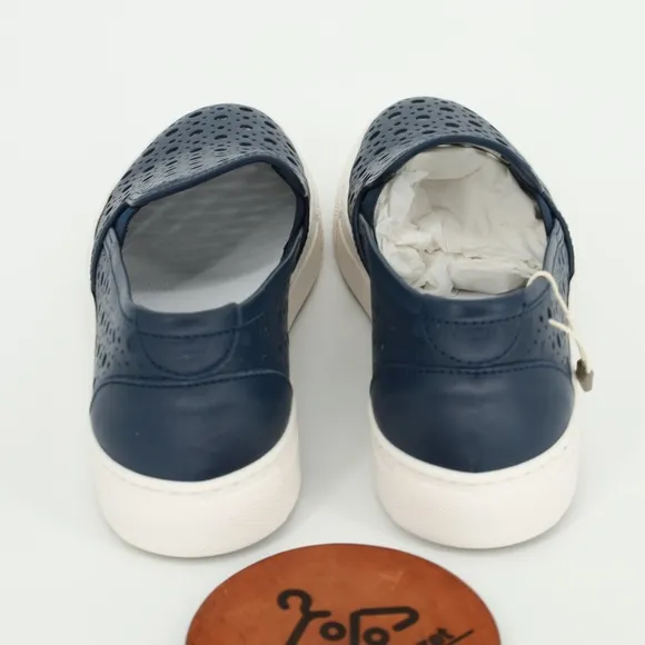 STOKTON Slip On Sneakers