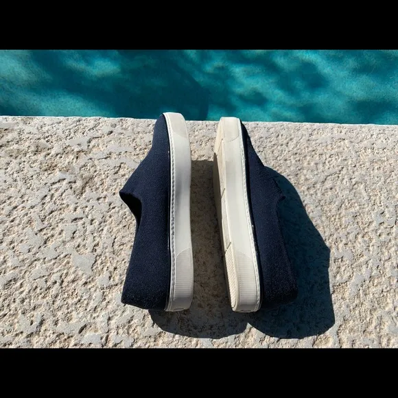 Stuart Weitzman   Slip on Sneakers