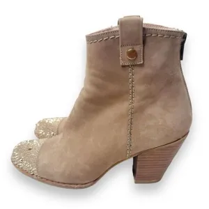 Stuart Weitzman Women’s Gold Studded Cap Toe Zip Taupe Suede Ankle Boots 5.5 M