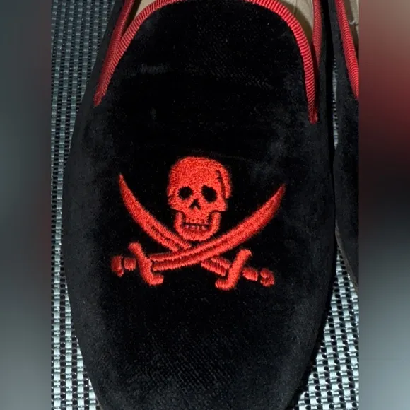 Stubbs &amp; Wootton Jolly Roger Skull Sword Velvet Slippers Shoes Black Red Loafers