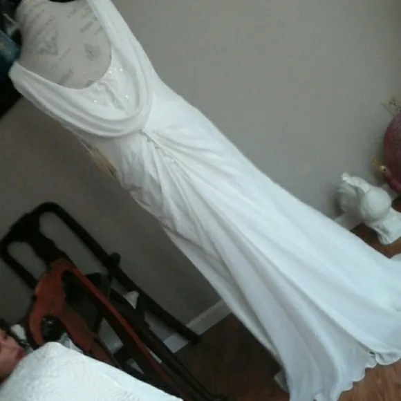 Stunning  Ivory Wedding Dress