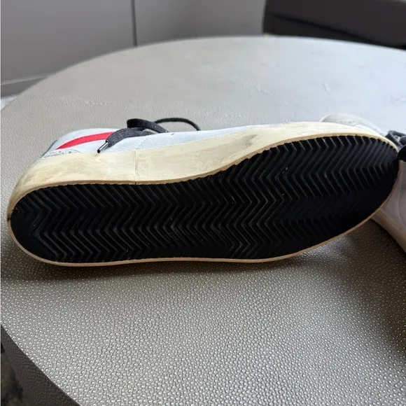 Stylish White and Black Men's Sneakers