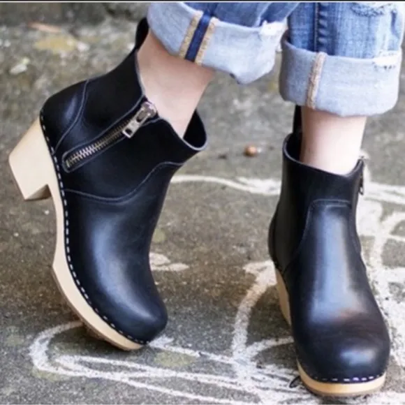 Swedish Hasbeens Zip It Emy Clog Boots Black Sz 39