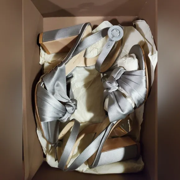 Sz 36.5 NIB $845 Gianvito Rossi sandals