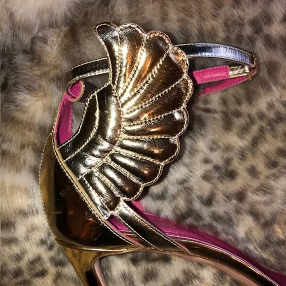 Sz 40 OSCAR TIYE Gold Malikah Mirrored Leather Wing Heeled Sandals