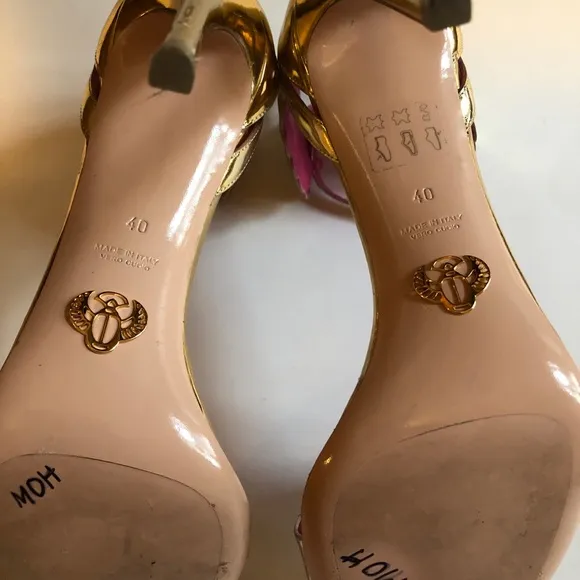 Sz 40 OSCAR TIYE Gold Malikah Mirrored Leather Wing Heeled Sandals