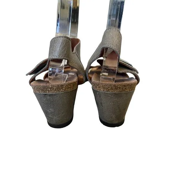 Taos Womans 10 Carousel 2 Wedge Sandal Leather COMFORT Walking Shoes Pewter Gray
