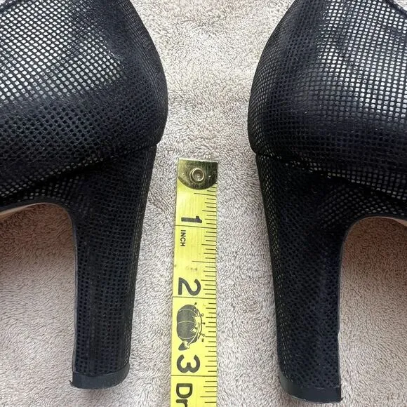 Taryn Rose Patterned Black Leather Peep Toe Pumps Block Heel Women 37 US 6.5 - 7
